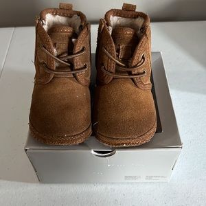 UGG Baby Neumel